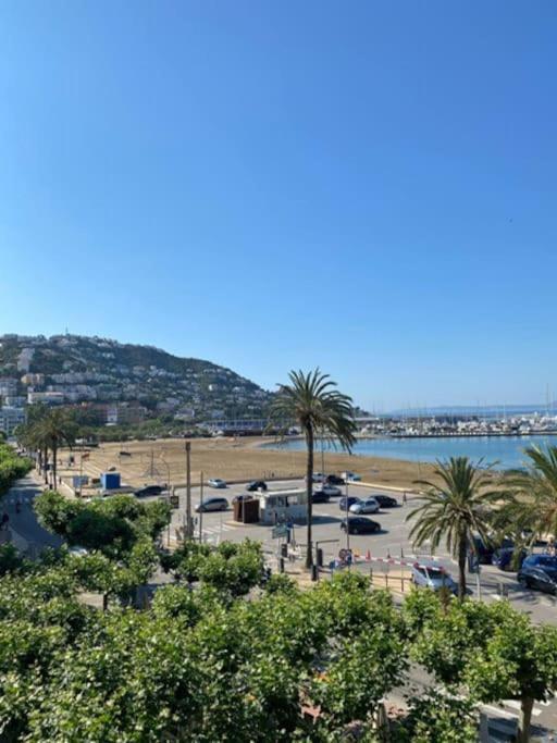 Primera Linea De Mar Y Playa Roses Luaran gambar